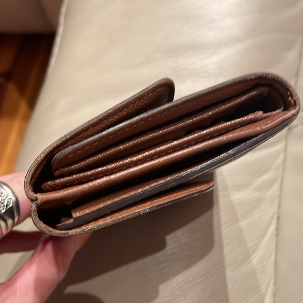 Louis Vuitton Elise Trifold Wallet - Picture 11 of 11